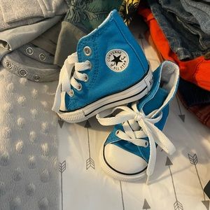 Converse baby